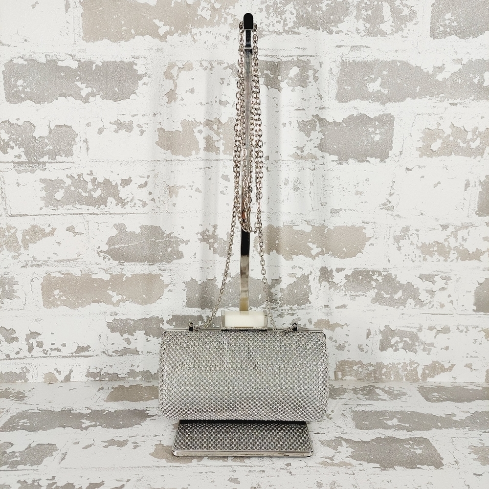 Jessica McClintock Y2K Christiana Ball Mesh Minaudiere Silver Clutch 0632